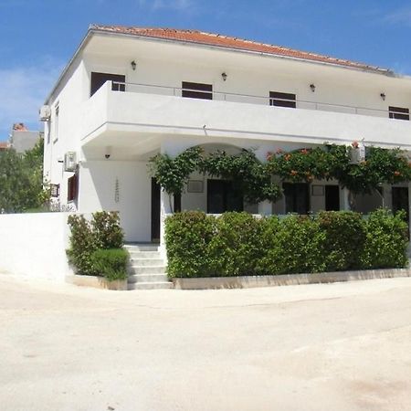 Apartments Ivan Orlic Vinišće エクステリア 写真