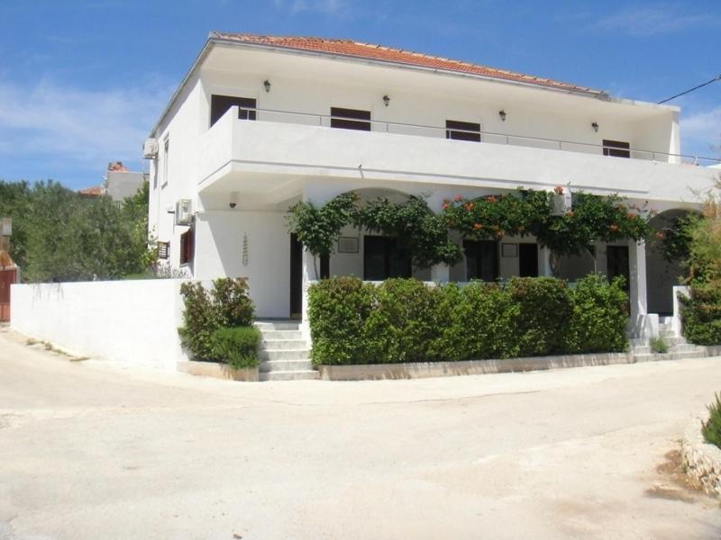 Apartments Ivan Orlic Vinišće エクステリア 写真
